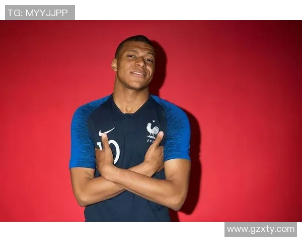 法国18岁足球明星崭露头角引发全球关注未来可期 法国18岁足球明星崭露头角引发全球关注未来可期